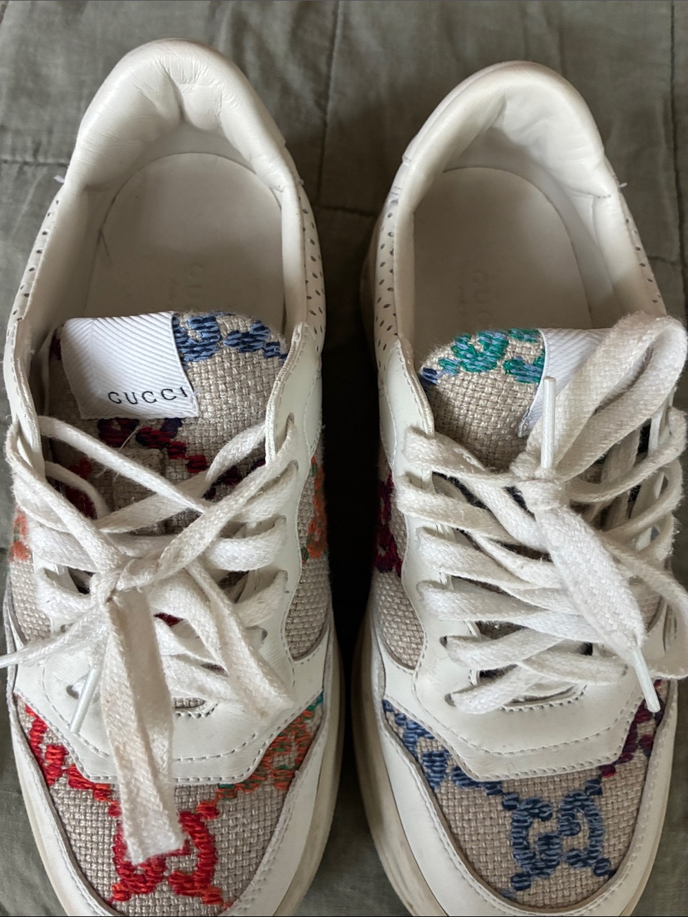 Gucci White Leather Sneakers with Multicolor Embroidered GG
